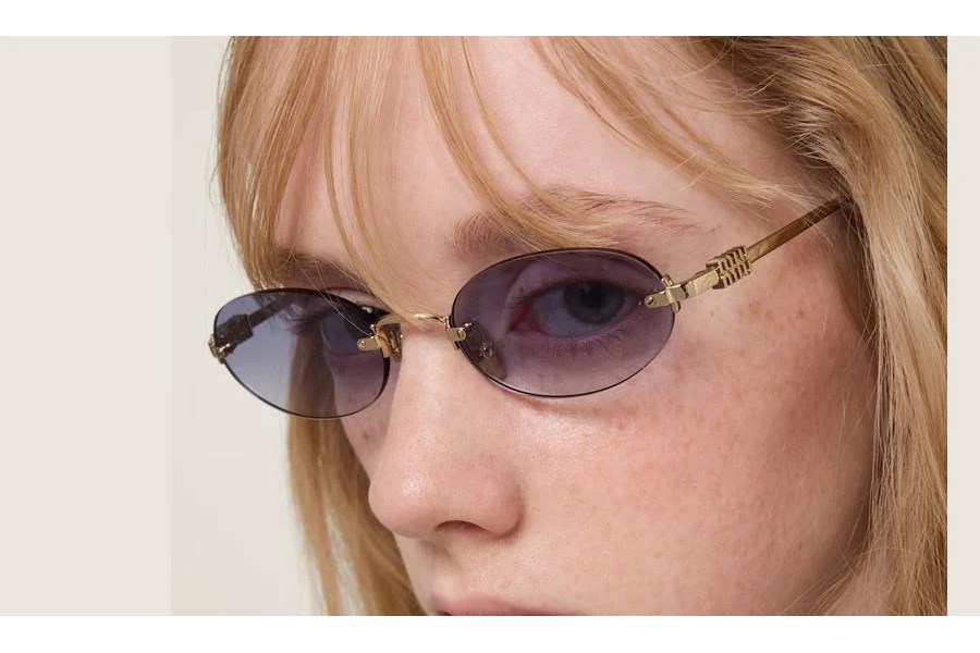 Miu Miu A54S Kadın Güneş Gözlüğü Zvn80O